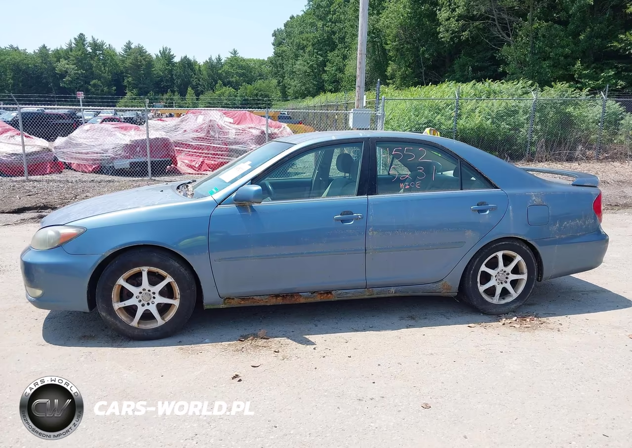 2002 Toyota Camry Se VIN:4T1BE32K82U551696 - 12