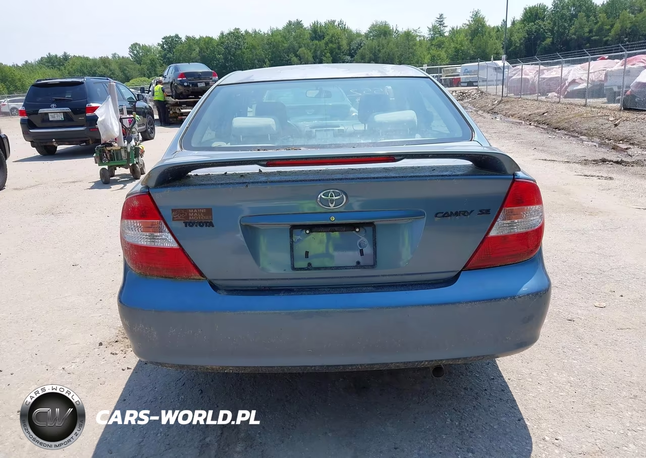 2002 Toyota Camry Se VIN:4T1BE32K82U551696 - 15