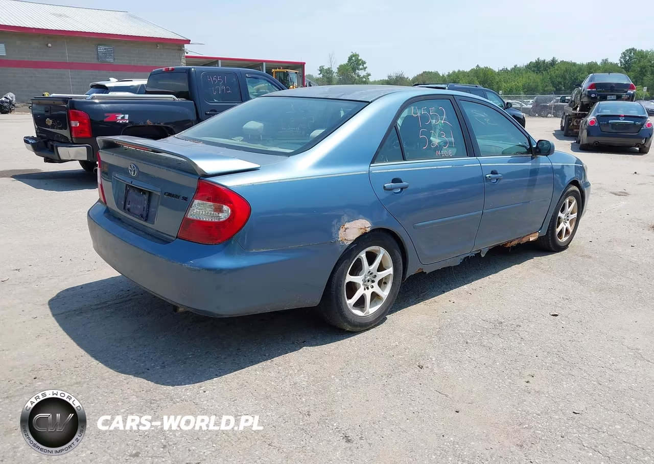 2002 Toyota Camry Se VIN:4T1BE32K82U551696 - 4