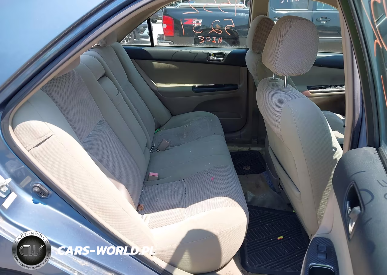 2002 Toyota Camry Se VIN:4T1BE32K82U551696 - 8