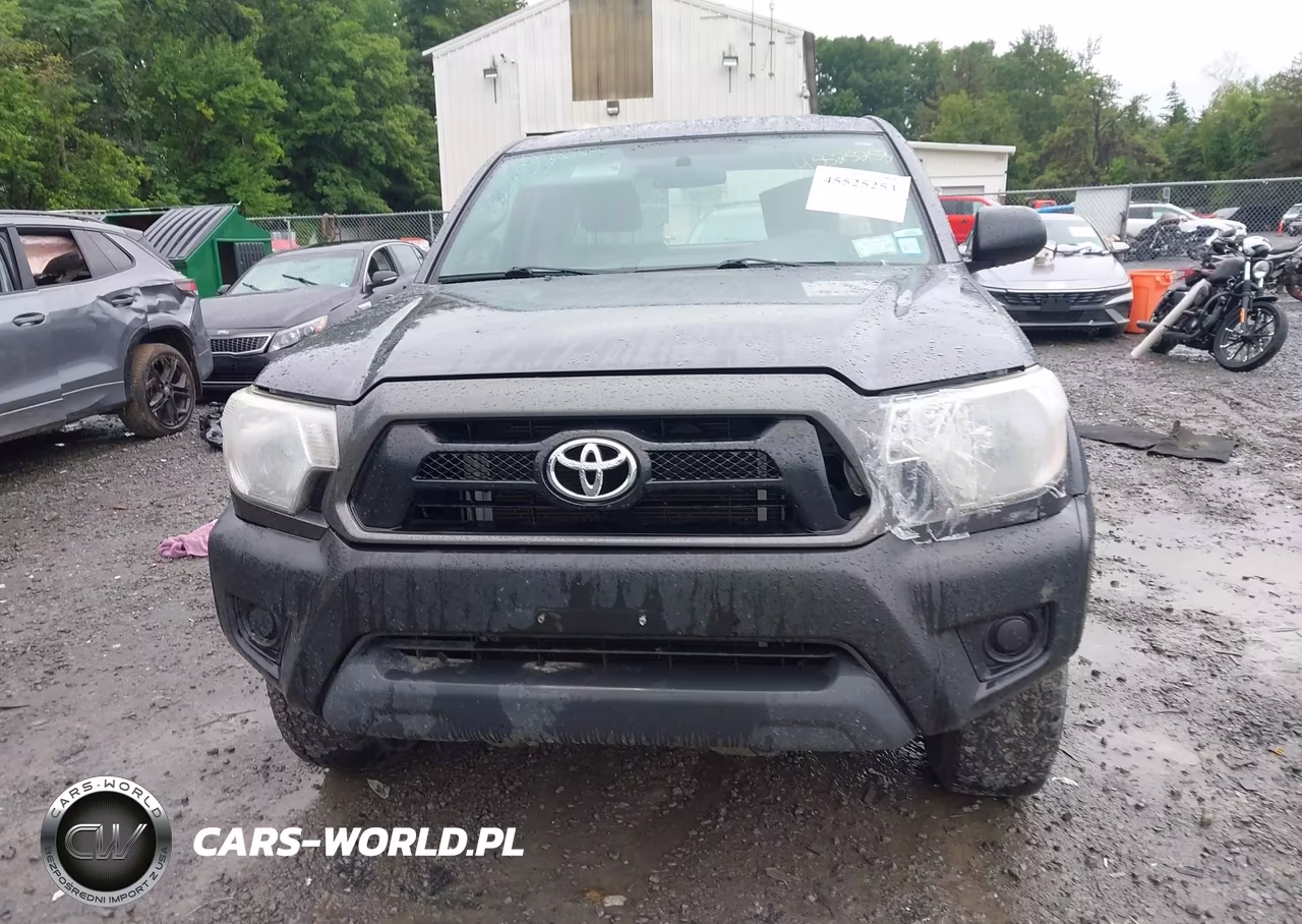2015 Toyota Tacoma VIN:5TFUX4EN3FX032904 - 12