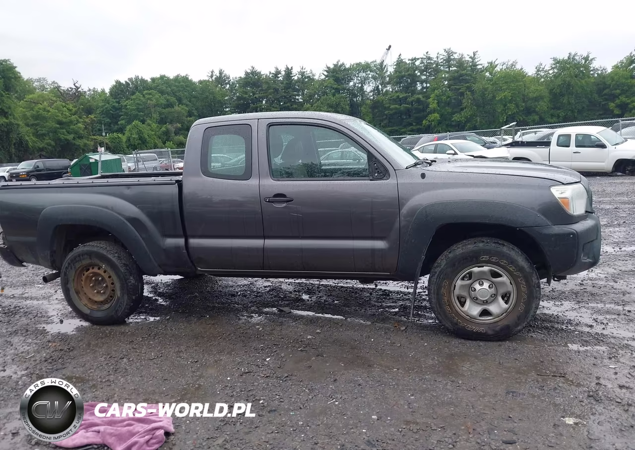 2015 Toyota Tacoma VIN:5TFUX4EN3FX032904 - 13