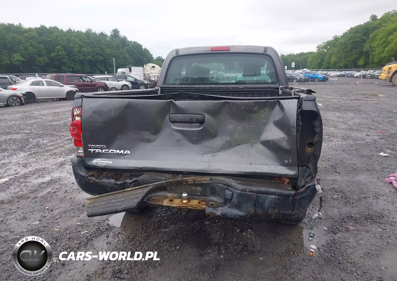 2015 Toyota Tacoma VIN:5TFUX4EN3FX032904 - 16