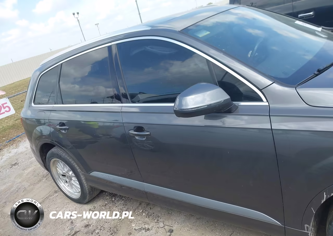2018 Audi Q7 3.0T Premium VIN:WA1VAAF71JD038631 - 14