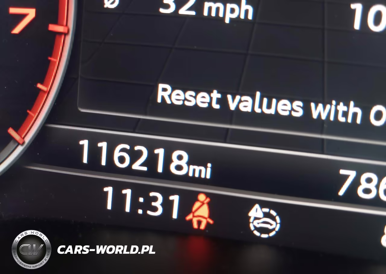 2018 Audi Q7 3.0T Premium VIN:WA1VAAF71JD038631 - 16