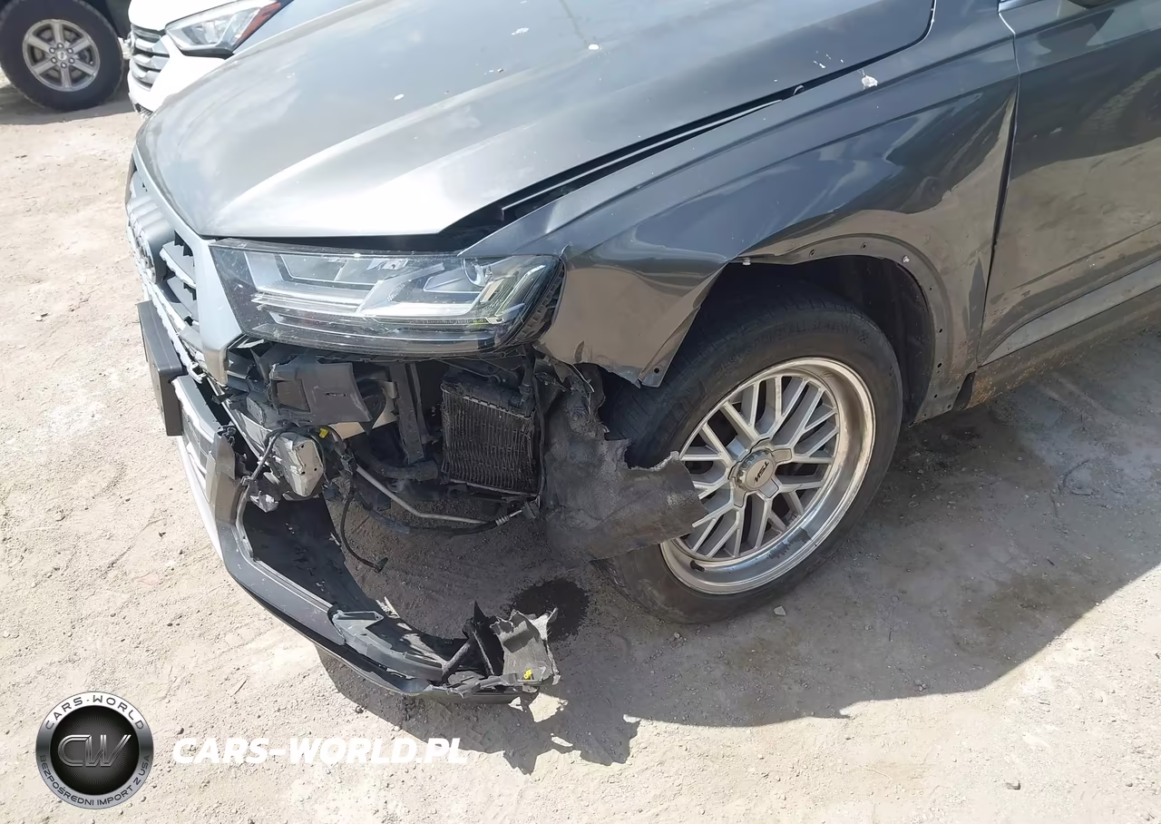 2018 Audi Q7 3.0T Premium VIN:WA1VAAF71JD038631 - 19