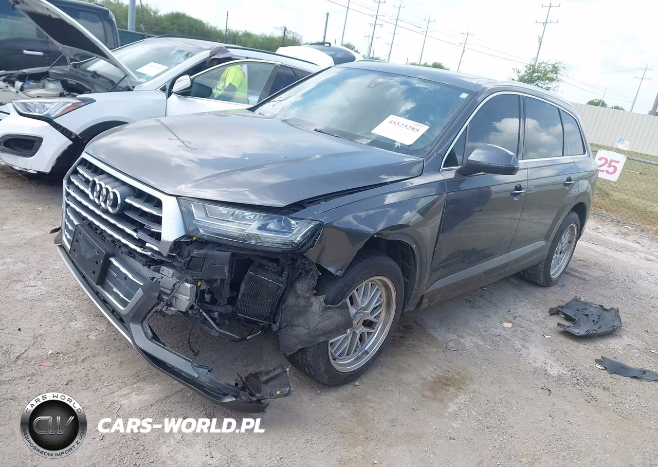 2018 Audi Q7 3.0T Premium VIN:WA1VAAF71JD038631 - 2