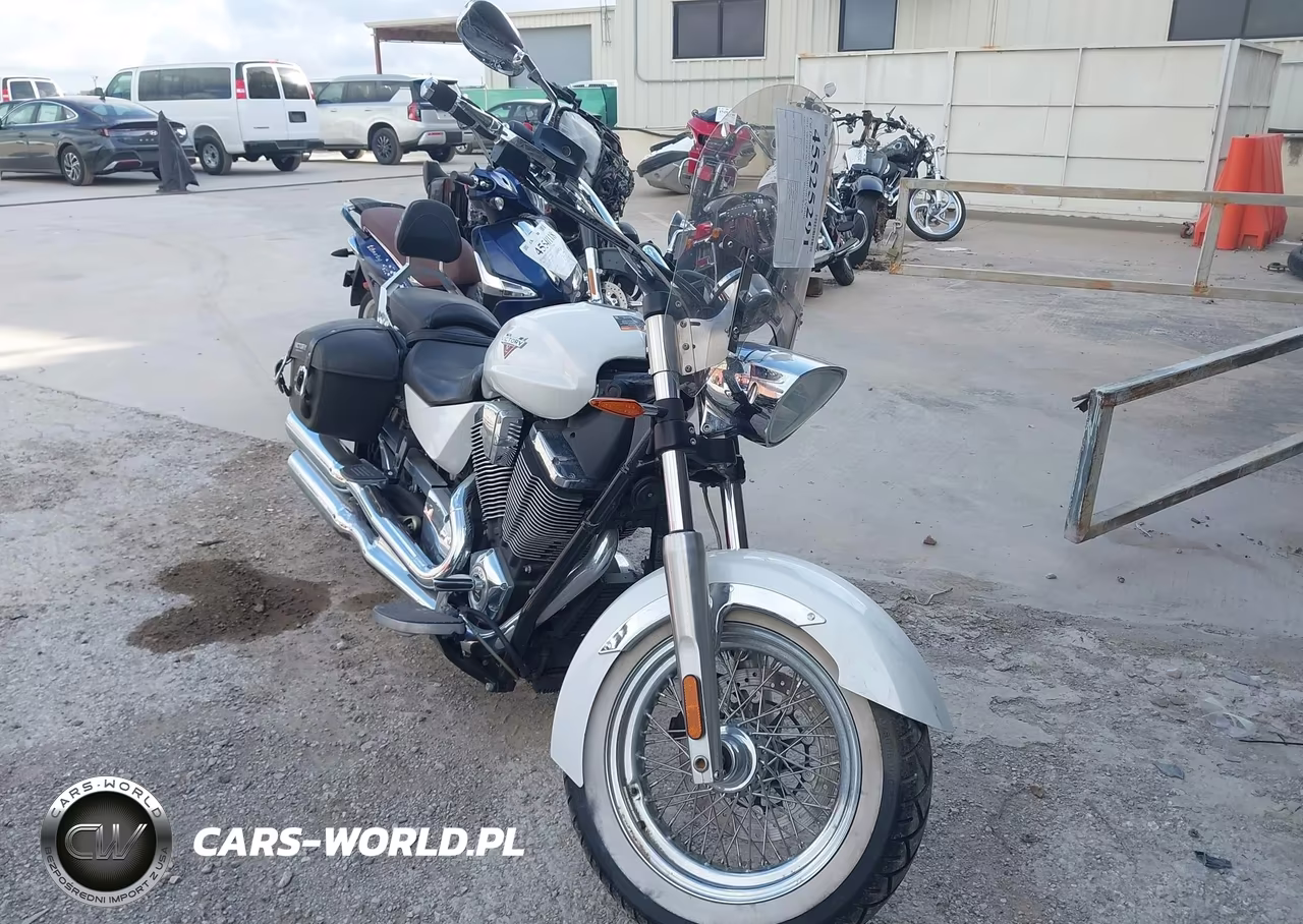 2013 Victory Motorcycles Boardwalk – zdjęcie 1 z 13
