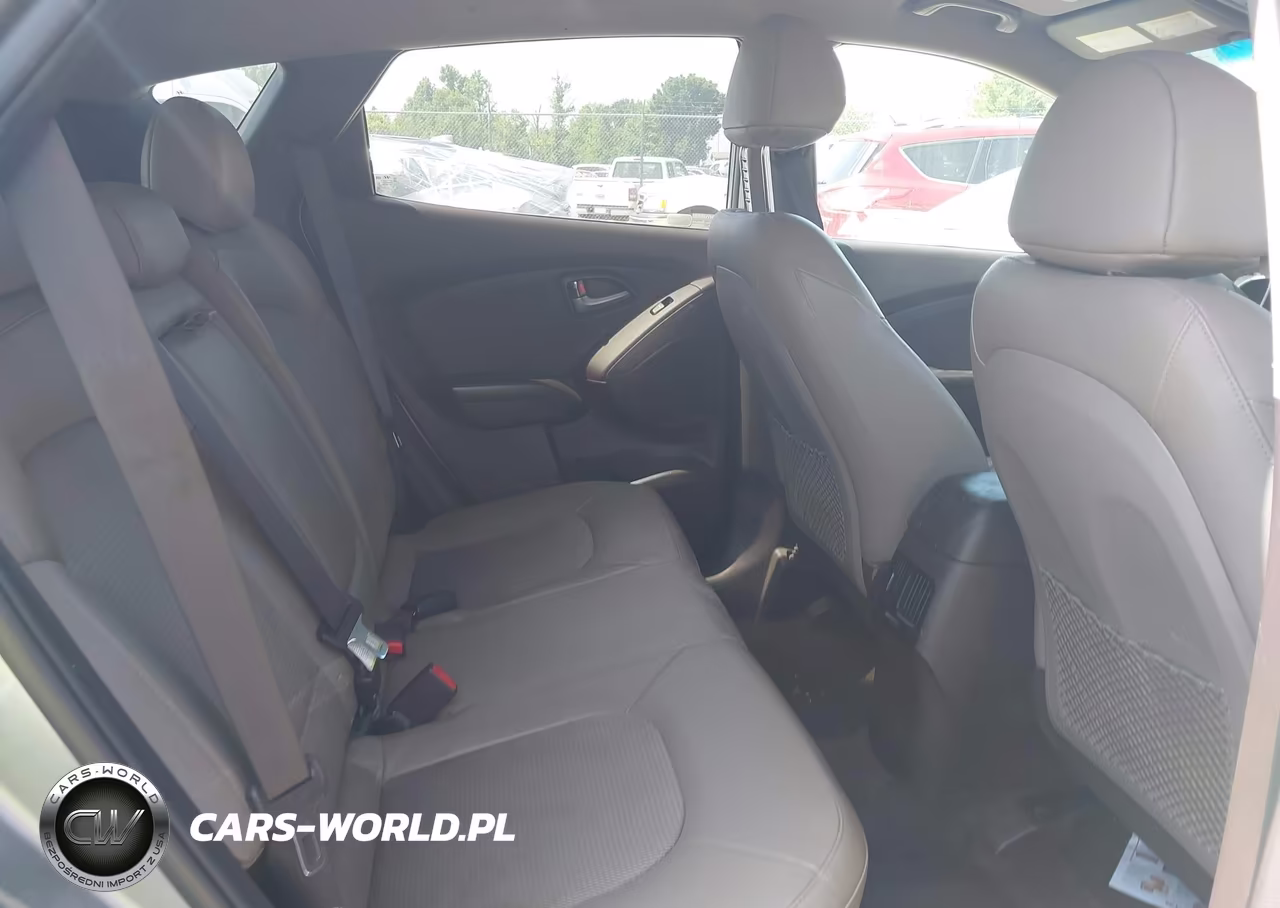 2015 Hyundai Tucson Se VIN:KM8JUCAG0FU988917 - 8