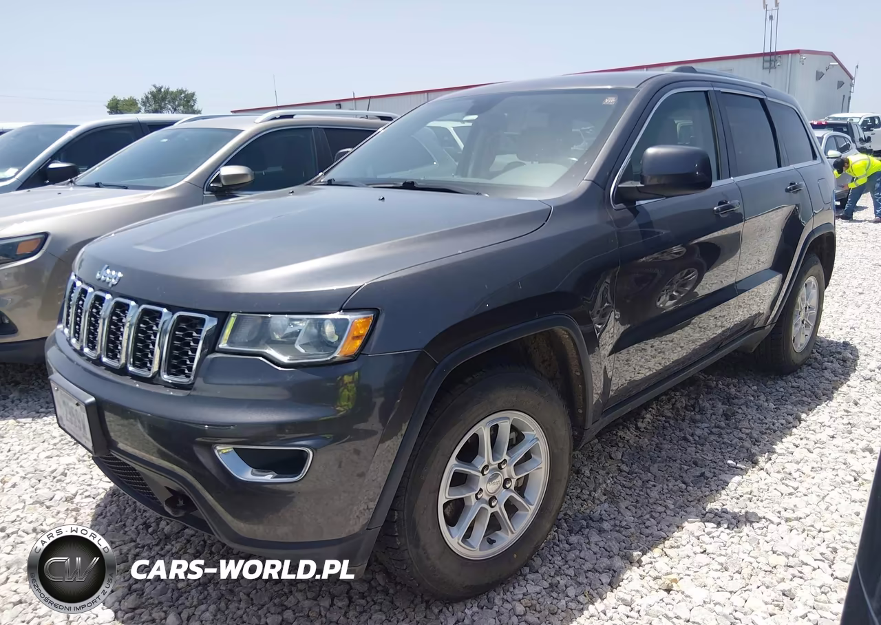 2019 Jeep Grand Cherokee Laredo E 4X4 VIN:1C4RJFAG0KC803864 - 2
