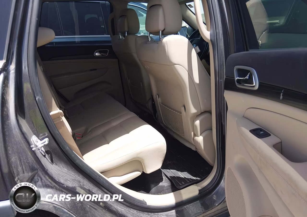 2019 Jeep Grand Cherokee Laredo E 4X4 VIN:1C4RJFAG0KC803864 - 8