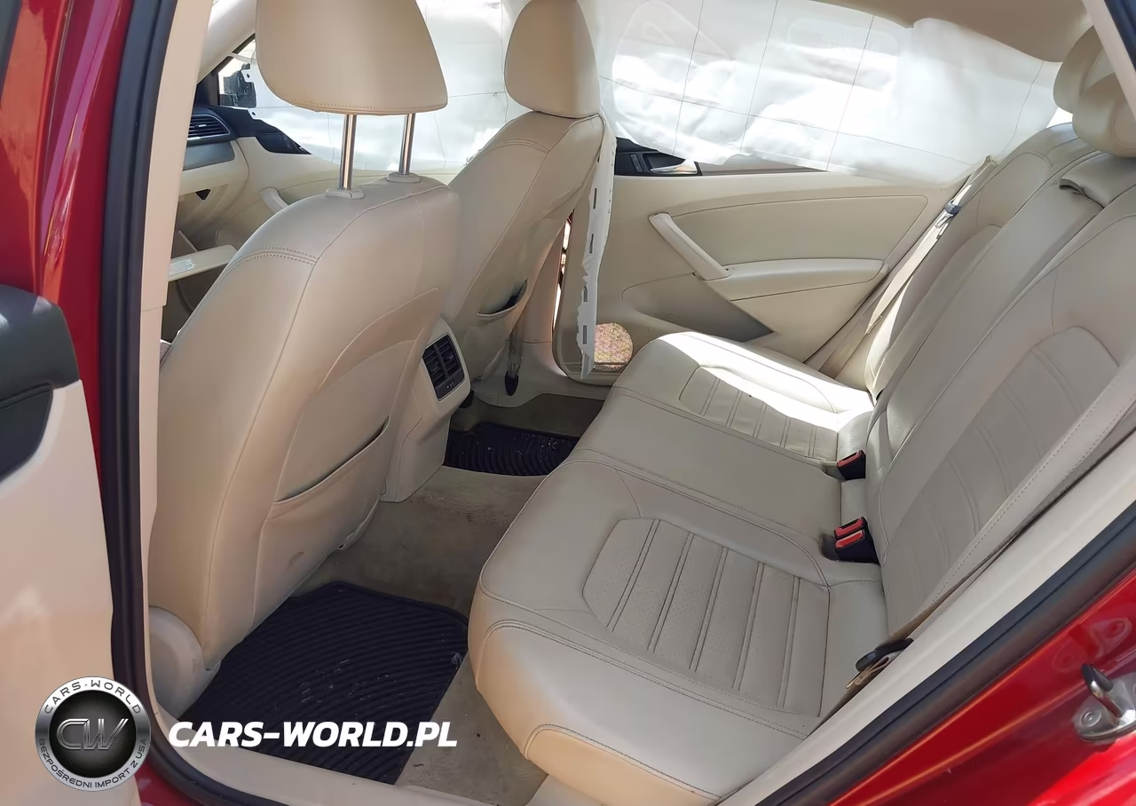 2015 Volkswagen Passat 1.8T Se VIN:1VWBS7A3XFC009782 - 8
