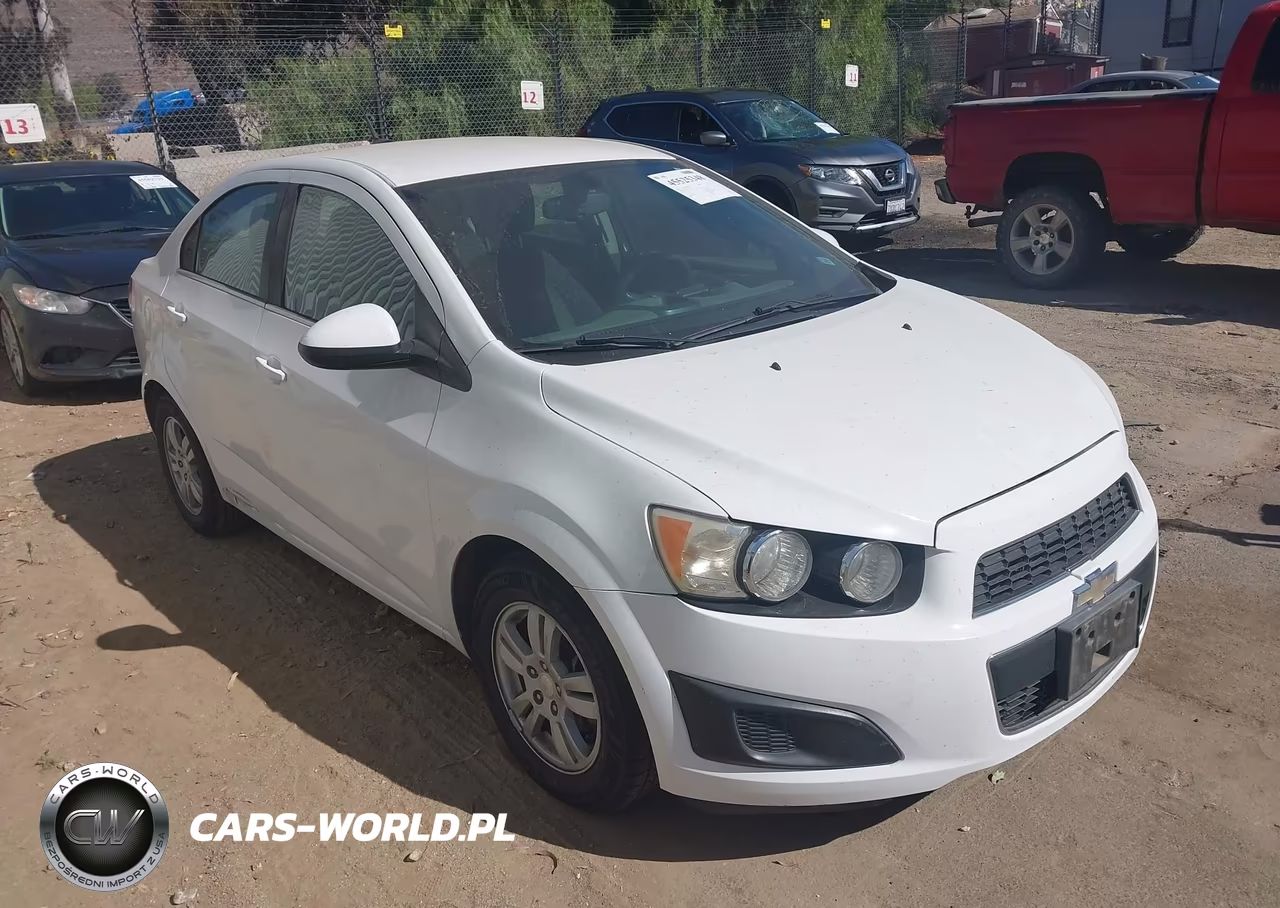 2014 Chevrolet Sonic Lt Auto – zdjęcie 1 z 12