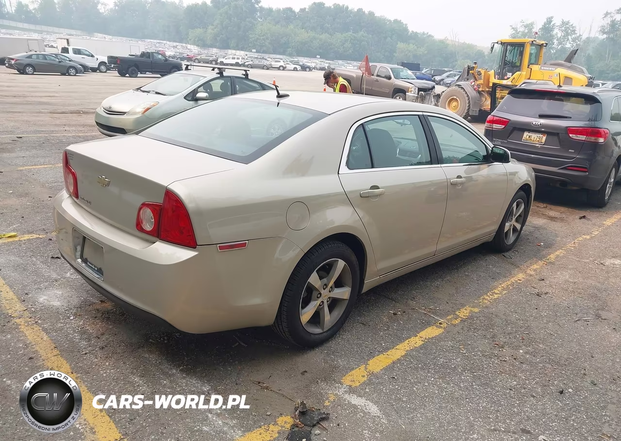 2011 Chevrolet Malibu 1Lt VIN:1G1ZC5E1XBF211583 - 4