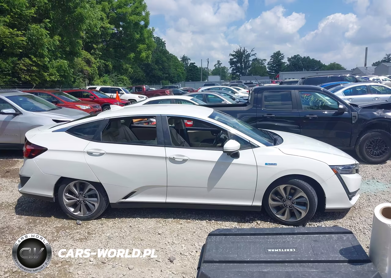 2018 Honda Clarity Plug-In Hybrid Touring VIN:JHMZC5F33JC020819 - 14