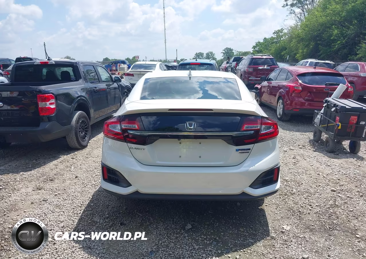 2018 Honda Clarity Plug-In Hybrid Touring VIN:JHMZC5F33JC020819 - 17
