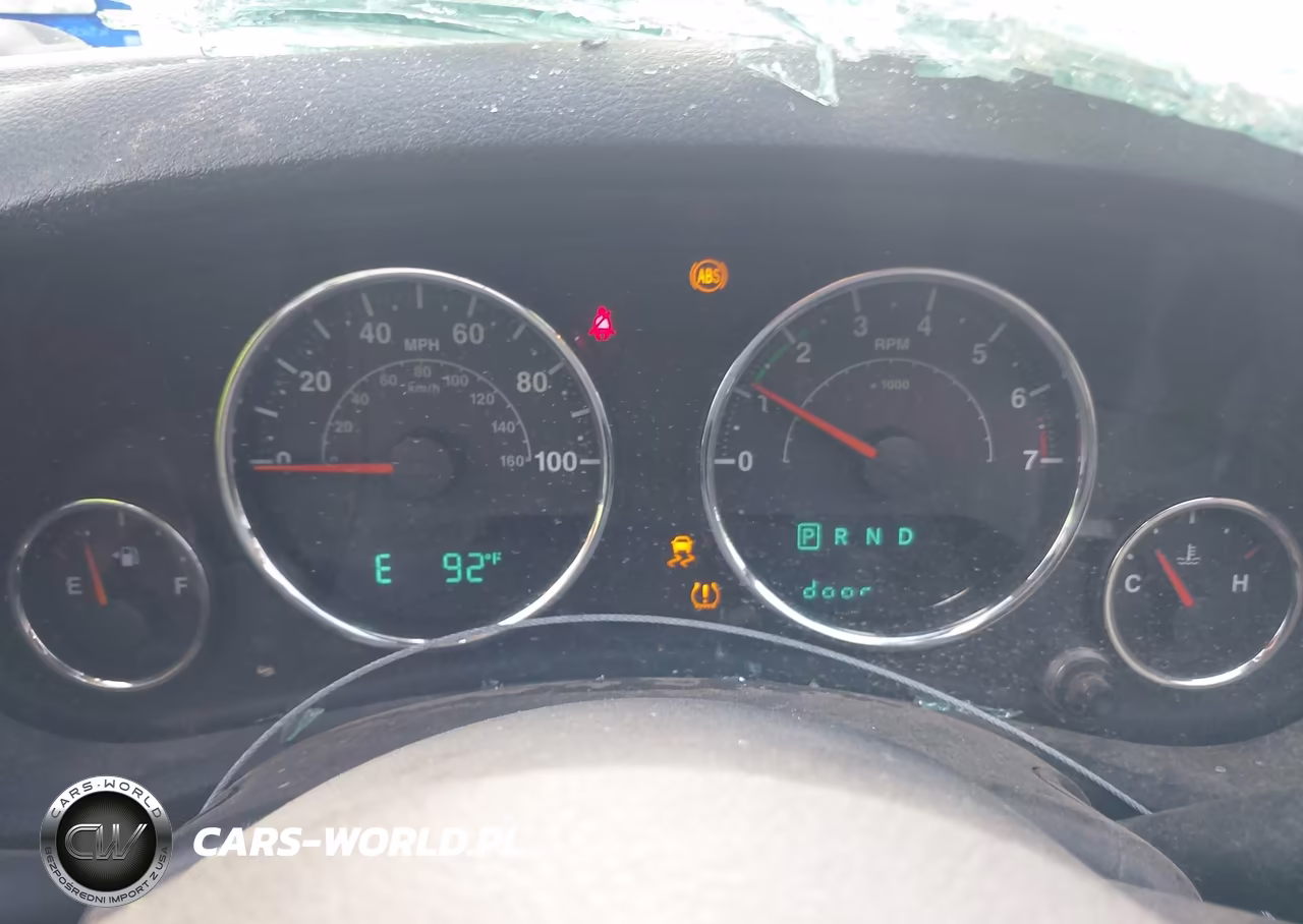 2015 Jeep Wrangler Unlimited Sahara VIN:1C4BJWEG7FL774610 - 7