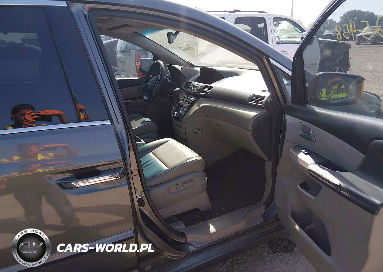 2013 Honda Odyssey Touring-Touring Elite VIN:5FNRL5H95DB006964 - 5