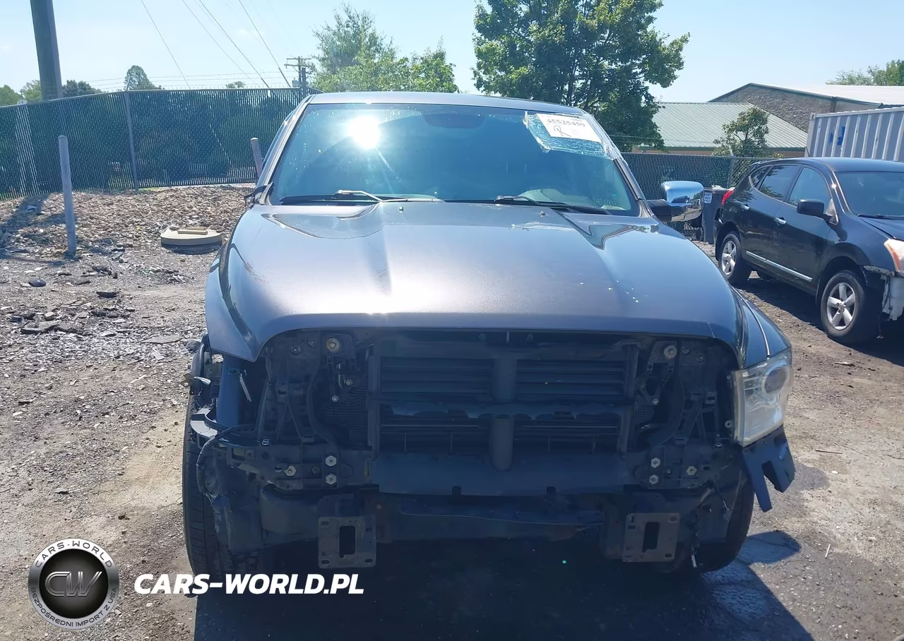 2016 Ram 1500 Laramie VIN:1C6RR7NM1GS255229 - 13
