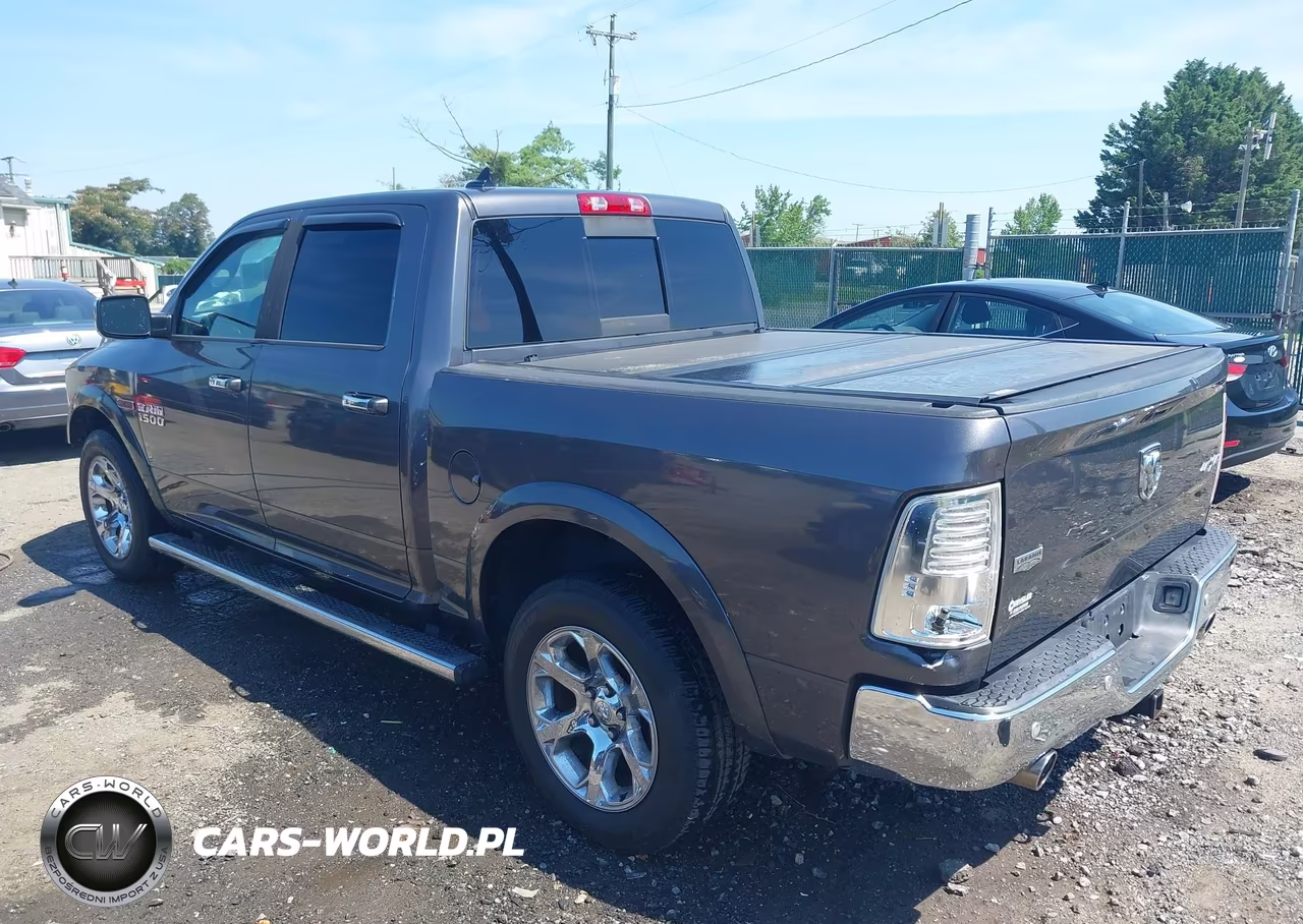 2016 Ram 1500 Laramie VIN:1C6RR7NM1GS255229 - 3