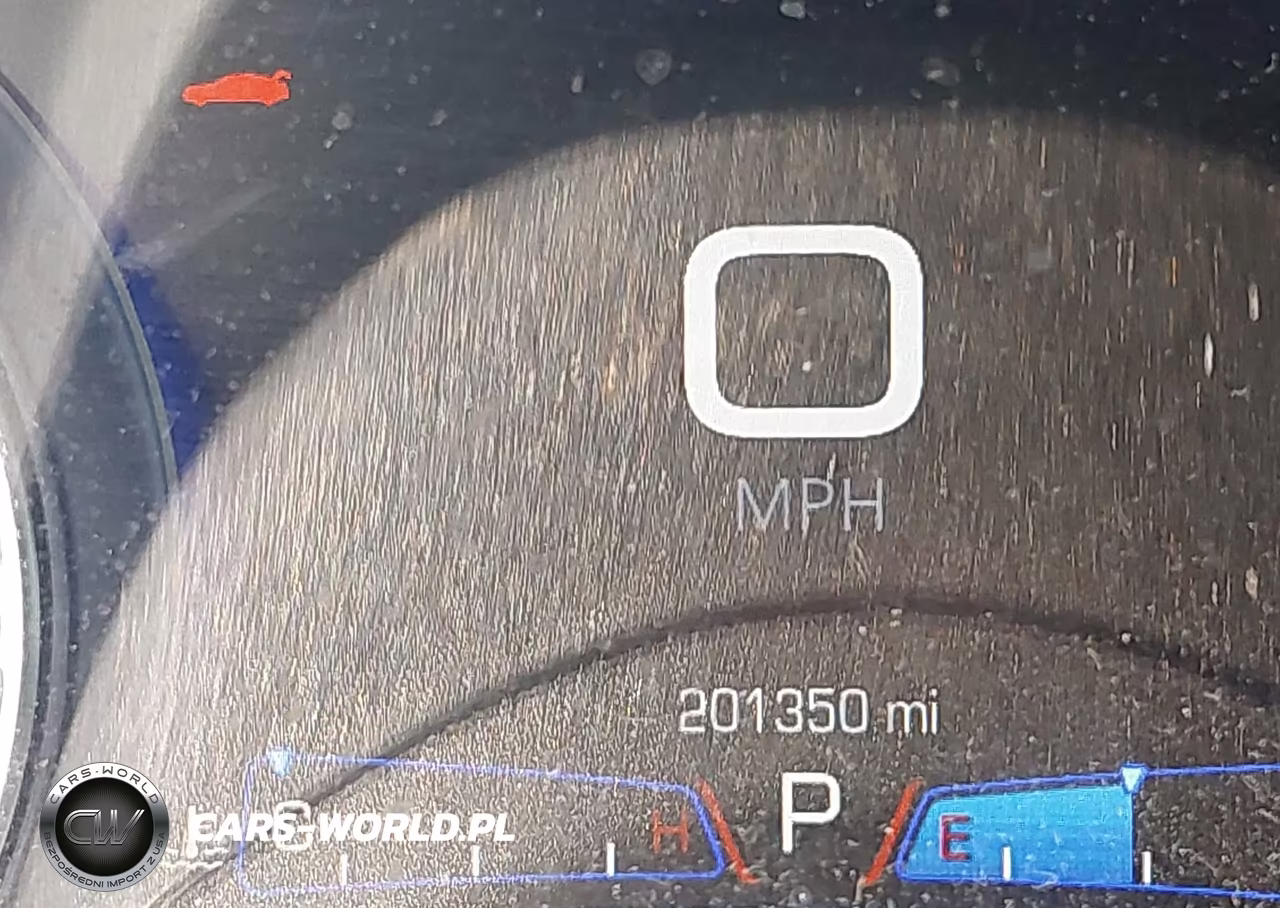 2018 Chrysler 300 Touring VIN:2C3CCAAG5JH340929 - 15