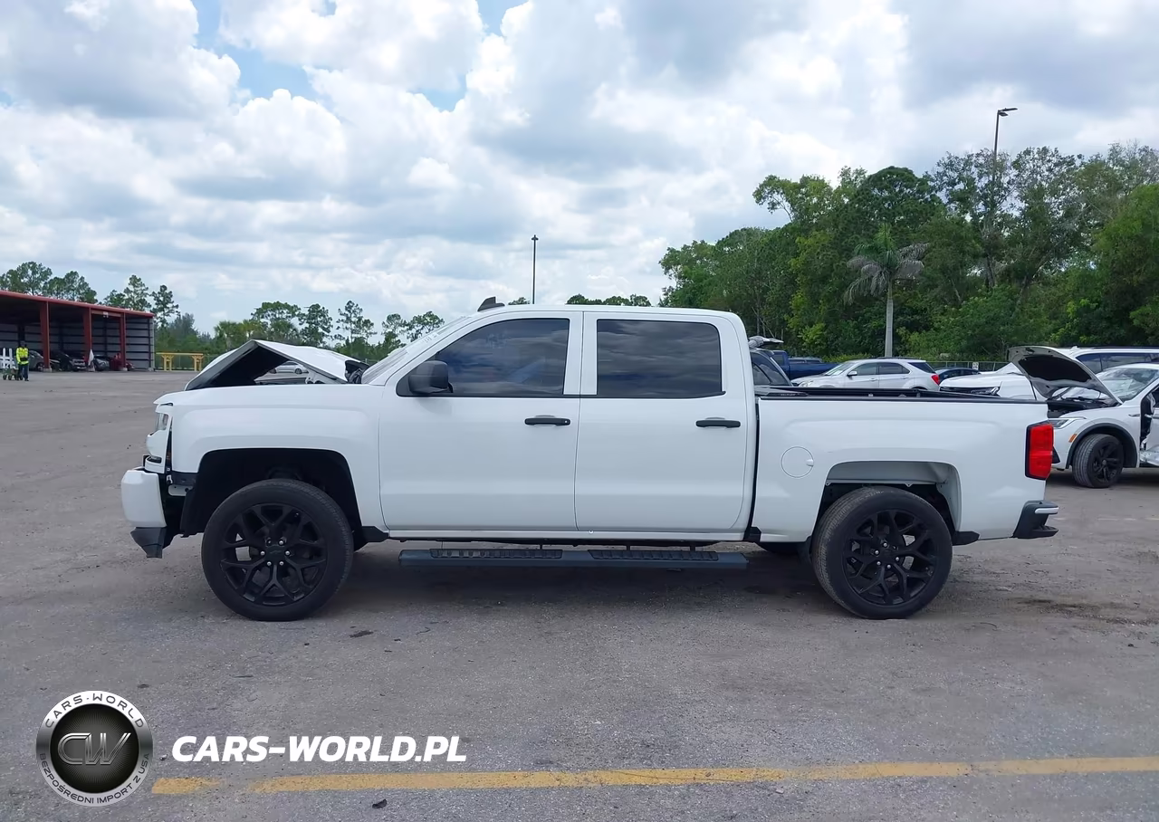 2018 Chevrolet Silverado 1500 Custom VIN:3GCPCPEH0JG222449 - 14