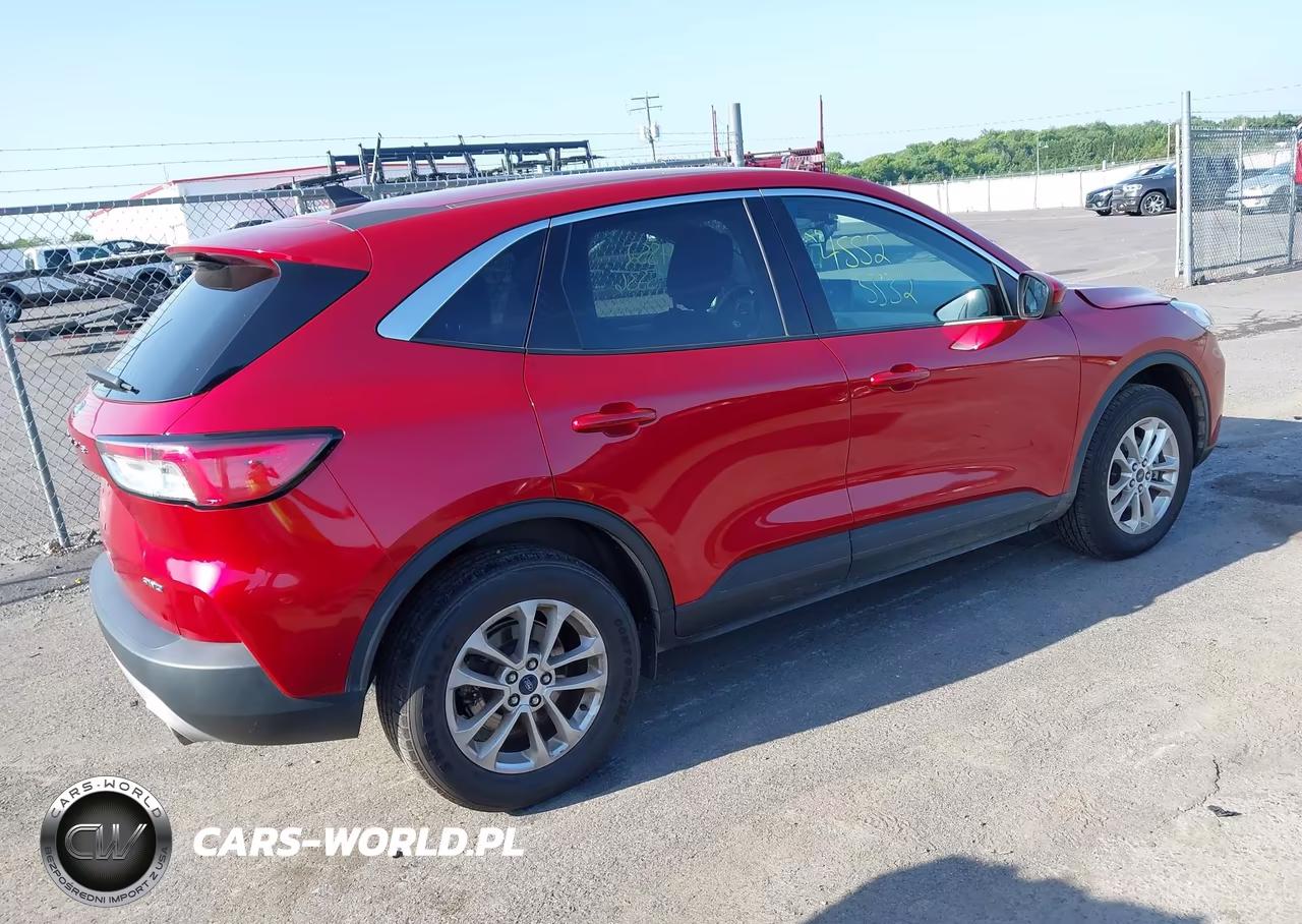 2020 Ford Escape Se VIN:1FMCU9G6XLUC55196 - 4