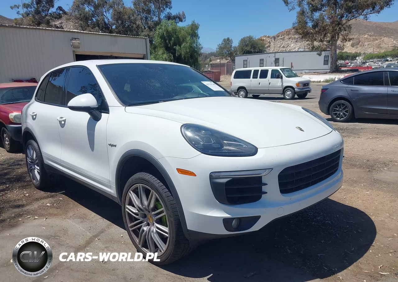 2016 Porsche Cayenne E-Hybrid S
