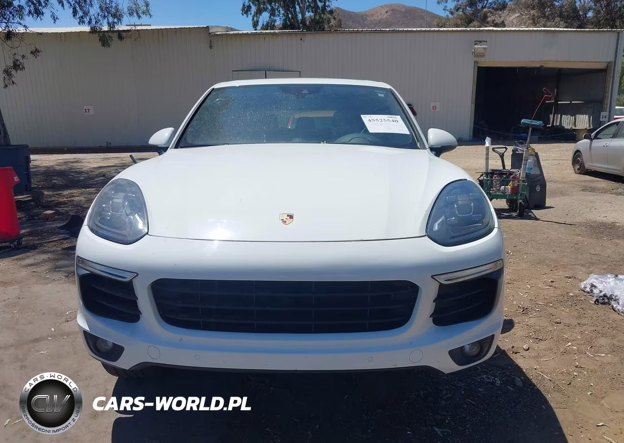 2016 Porsche Cayenne E-Hybrid S VIN:WP1AE2A28GLA17749 - 12