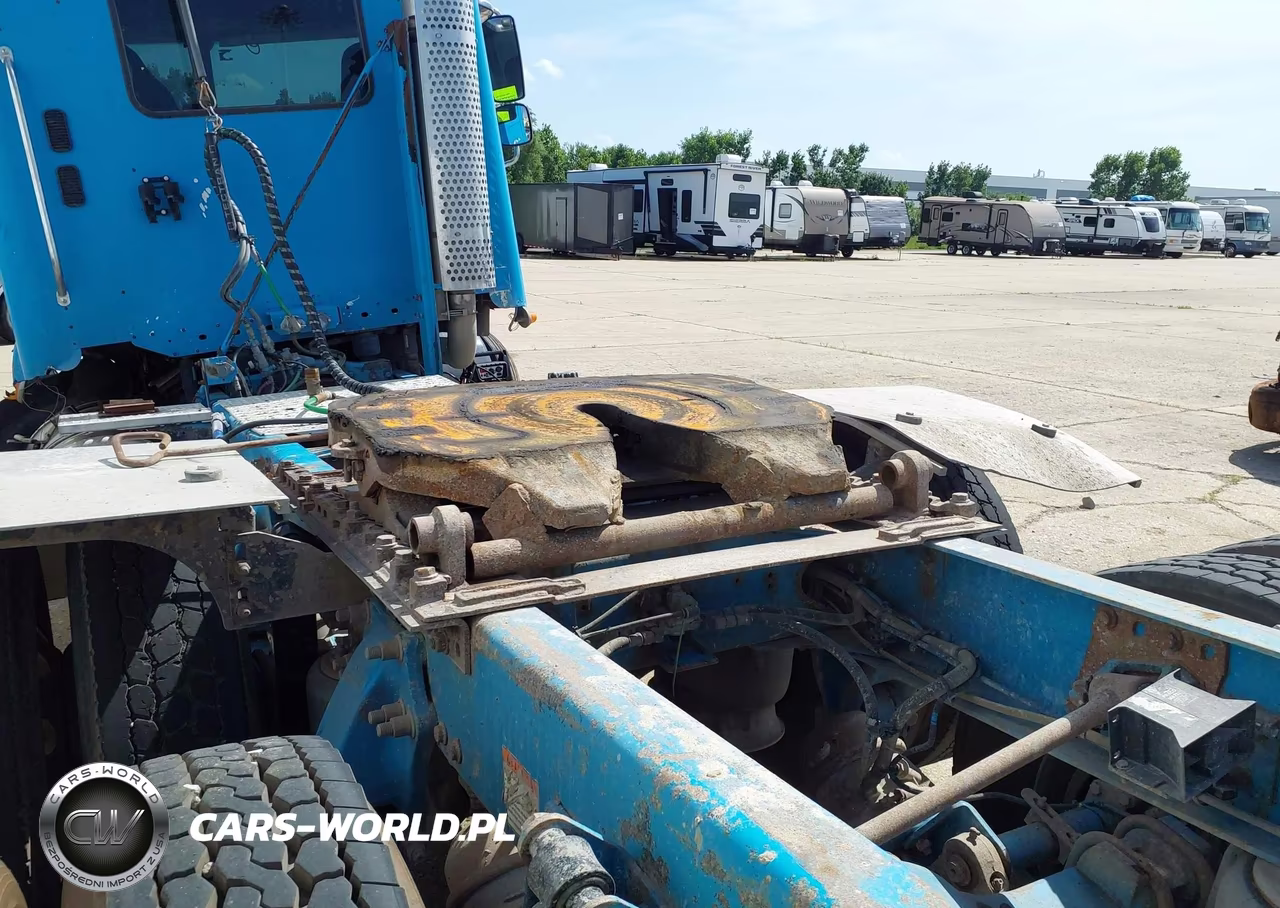 2006 Freightliner Columbia 112 VIN:1FUJF0CV46LW43140 - 13