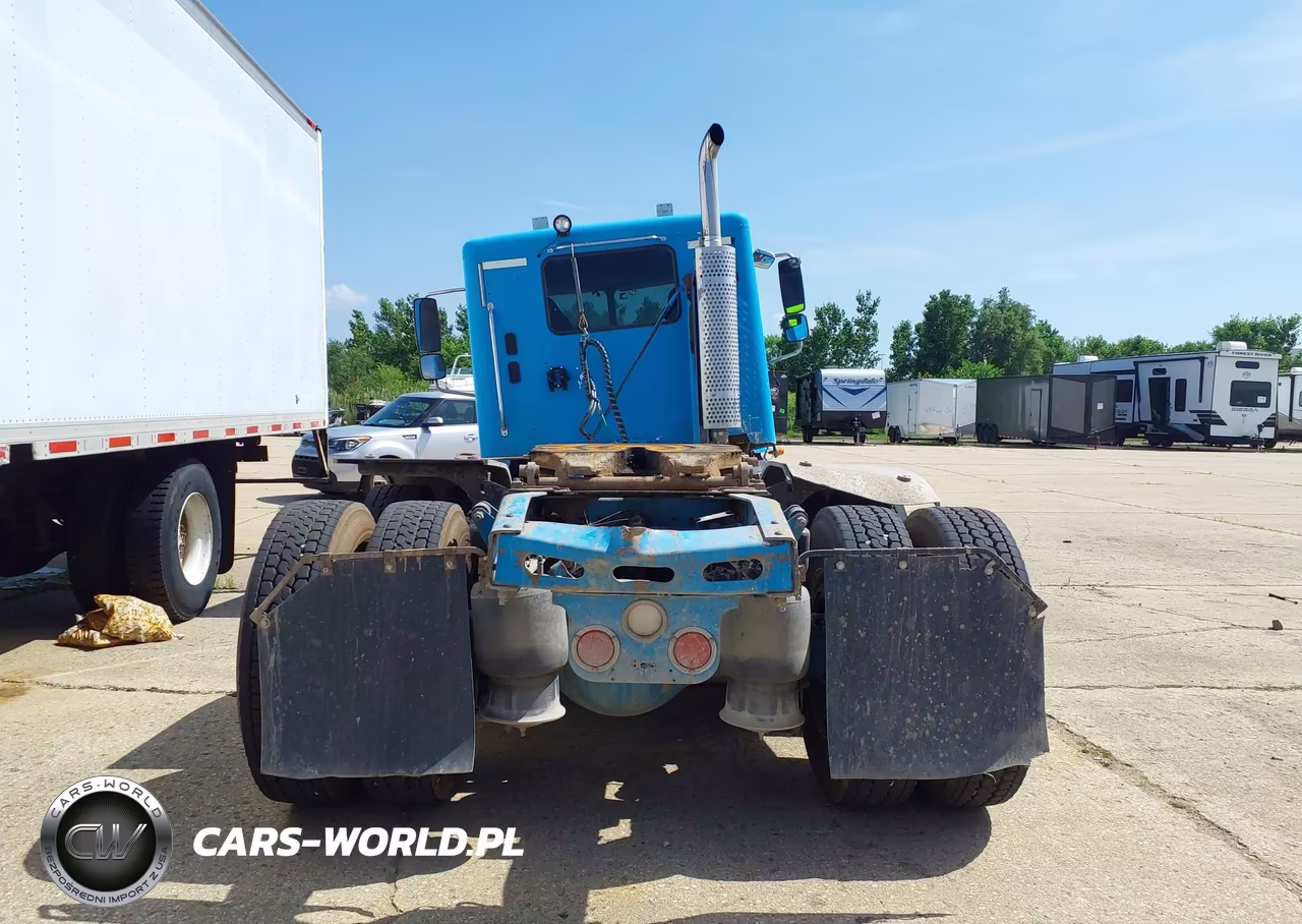 2006 Freightliner Columbia 112 VIN:1FUJF0CV46LW43140 - 18