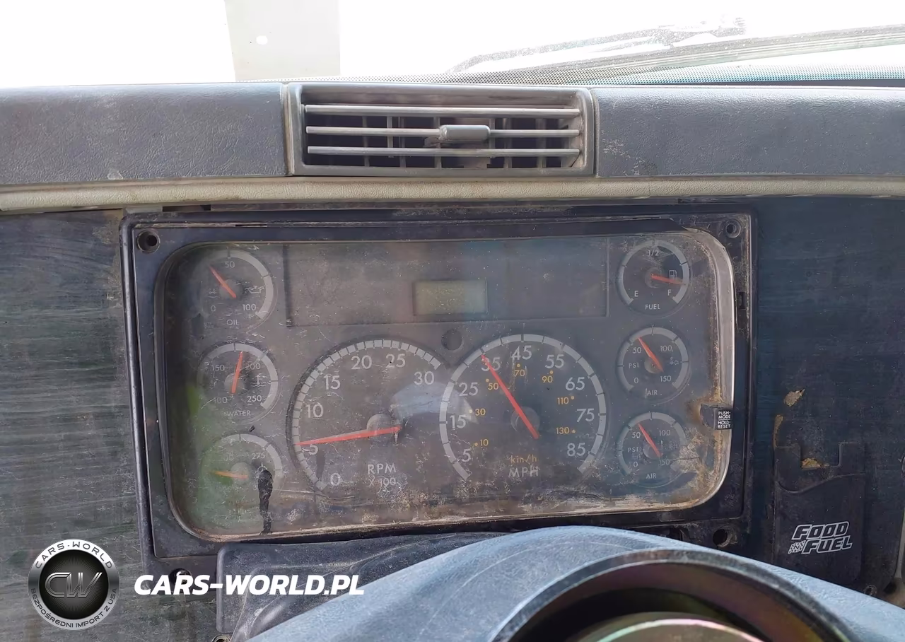 2006 Freightliner Columbia 112 VIN:1FUJF0CV46LW43140 - 5