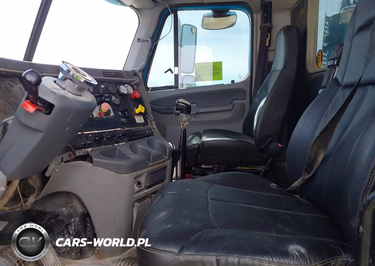 2006 Freightliner Columbia 112 VIN:1FUJF0CV46LW43140 - 7