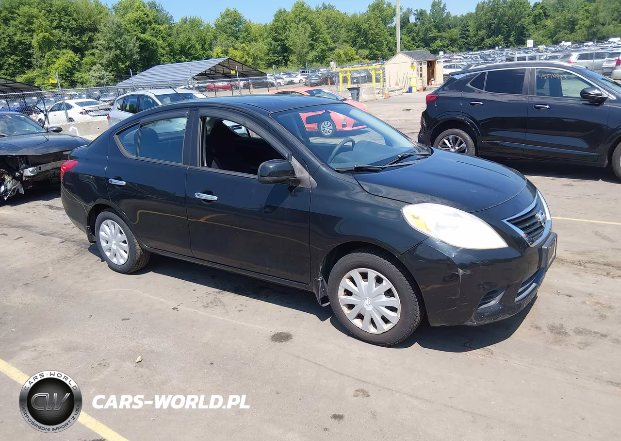2012 Nissan Versa 1.6 Sv – zdjęcie 1 z 11