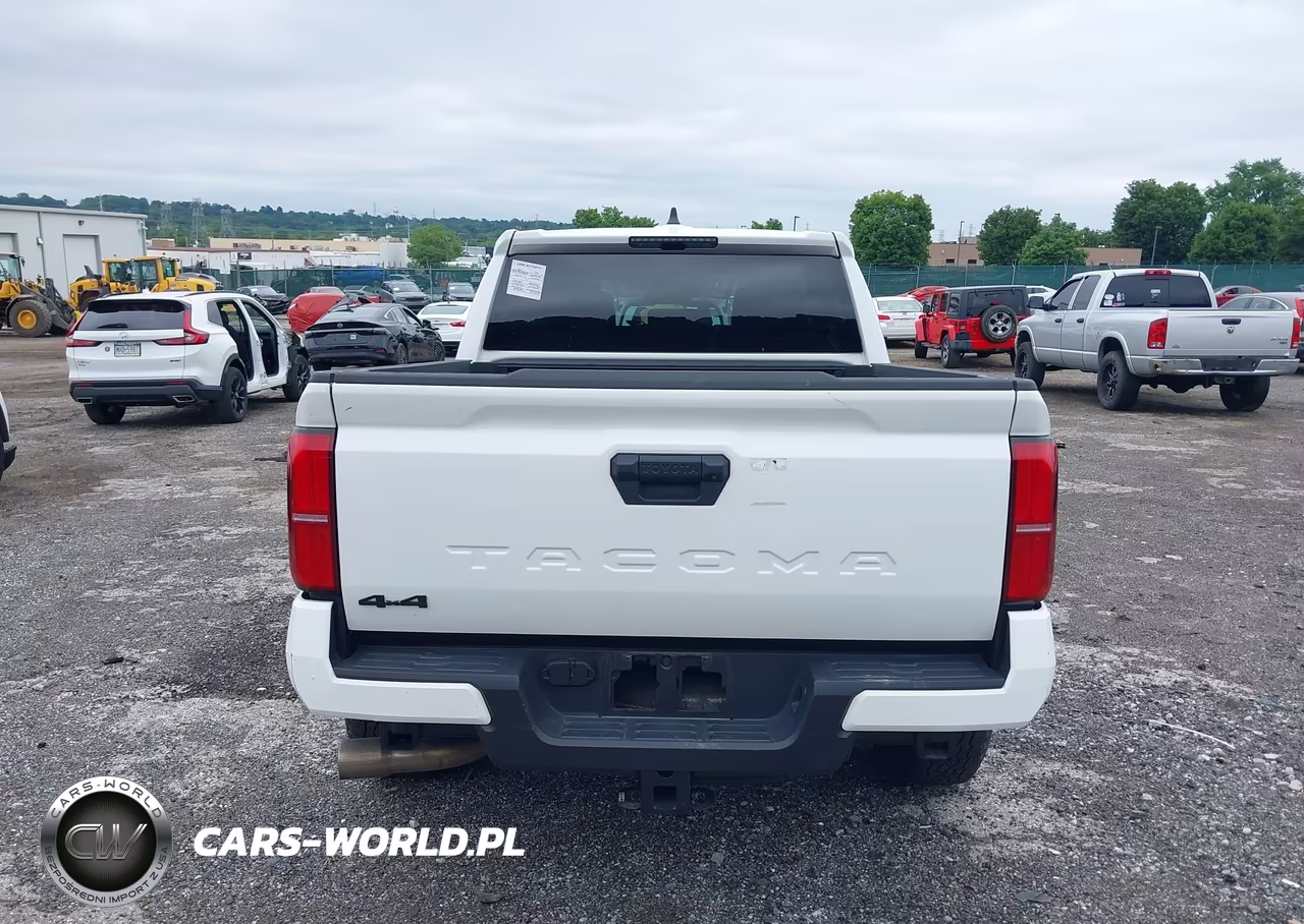 2025 Toyota Tacoma Trd Off Road VIN:3TMLB5JN5SM118060 - 15