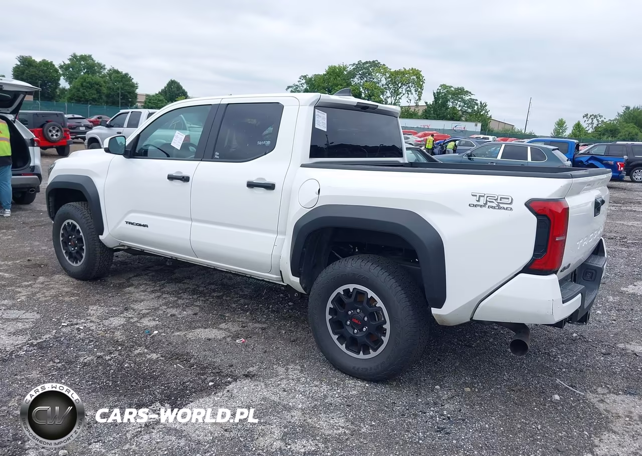 2025 Toyota Tacoma Trd Off Road VIN:3TMLB5JN5SM118060 - 3