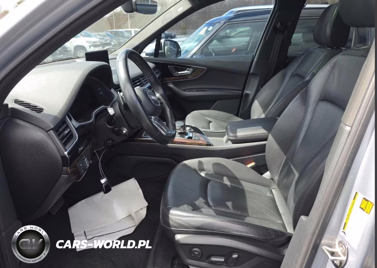 2018 Audi Q7 Premium Plus VIN:WA1LAAF74JD004268 - 5
