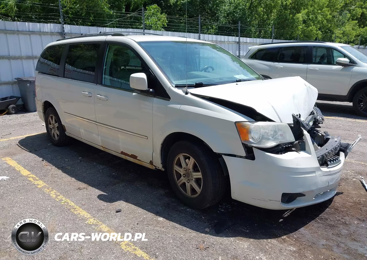 2010 Chrysler Town & Country Touring