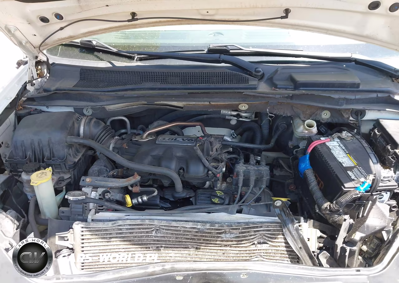 2010 Chrysler Town & Country Touring VIN:2A4RR5D13AR133933 - 10