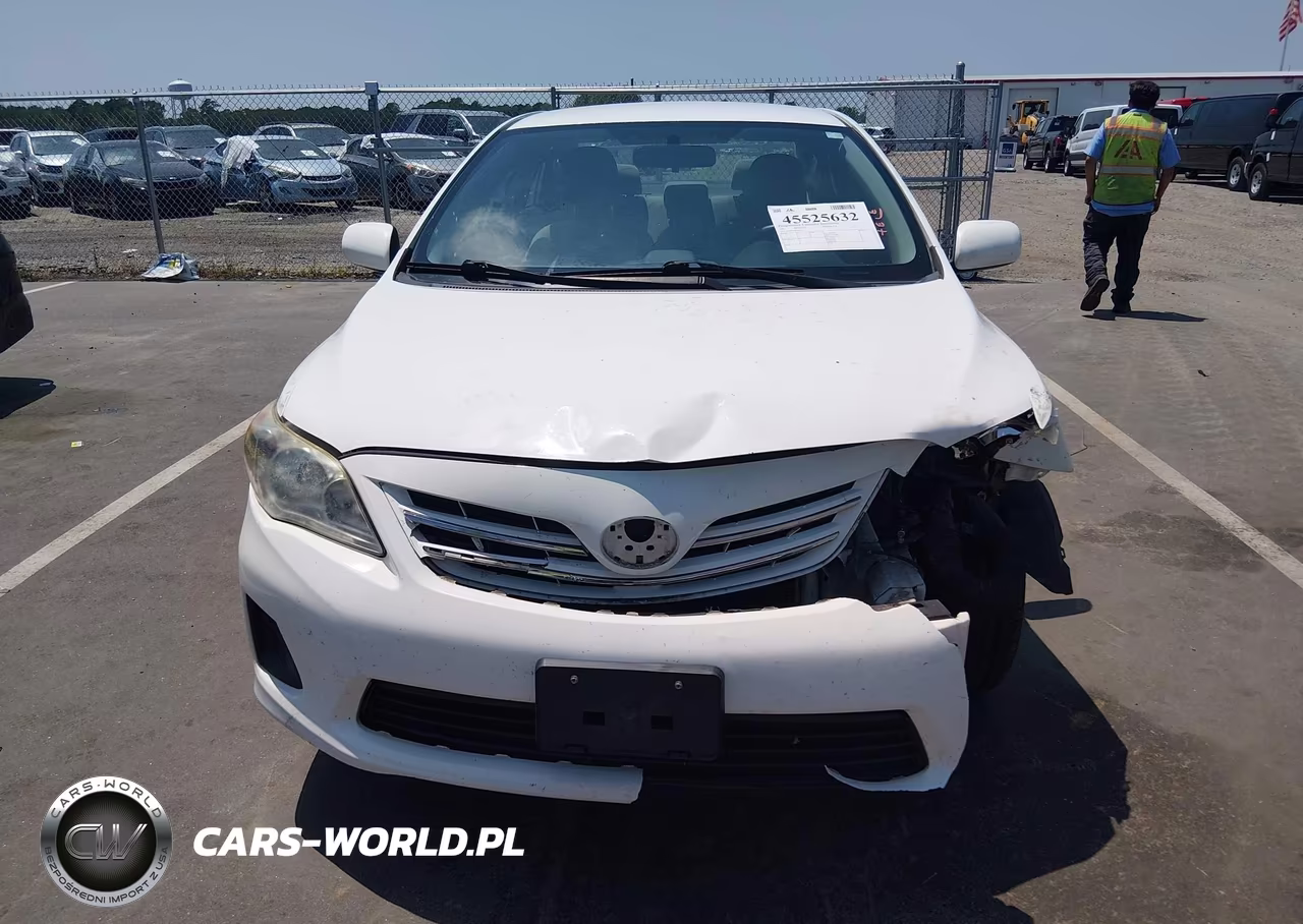 2013 Toyota Corolla Le VIN:JTDBU4EE1DJ119202 - 12