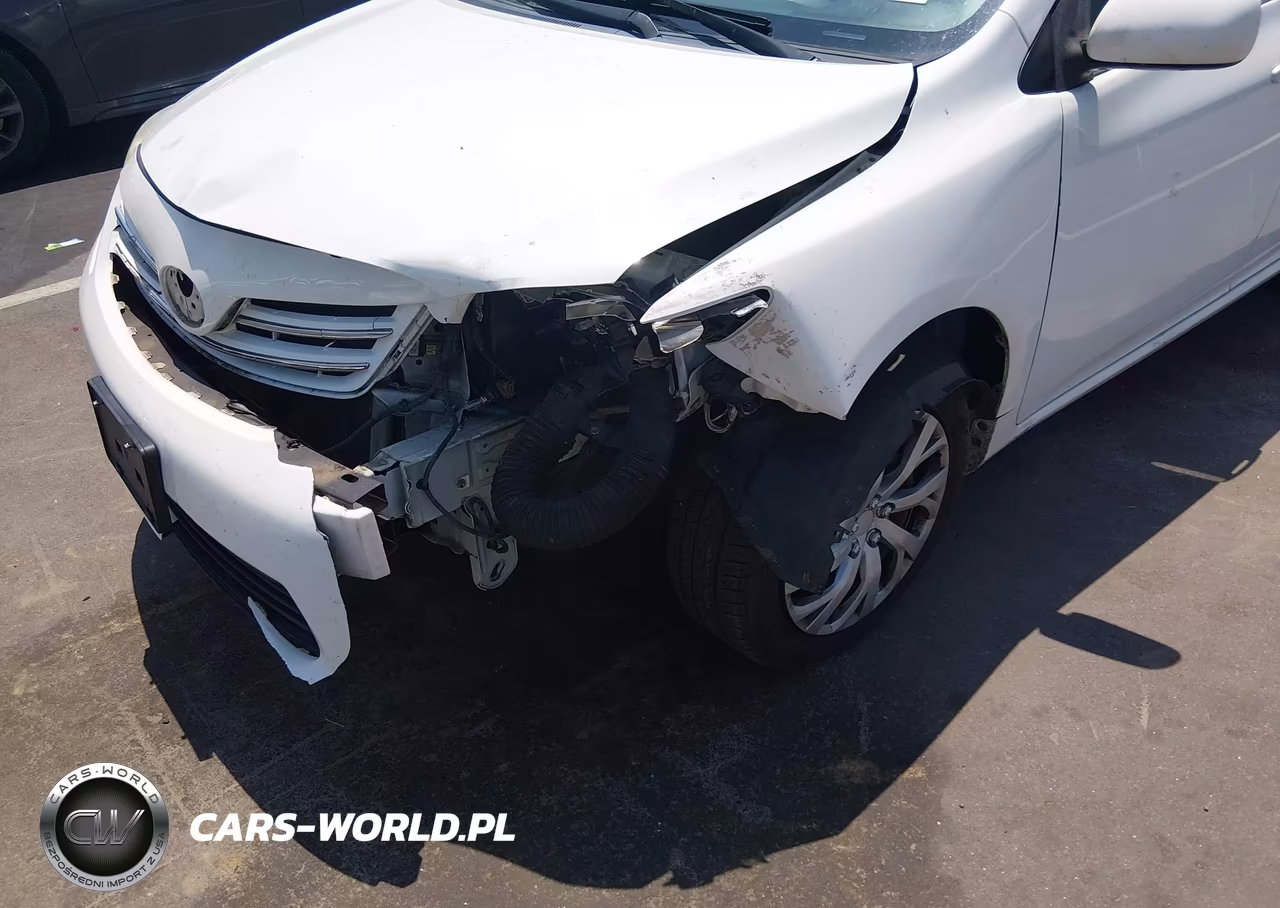 2013 Toyota Corolla Le VIN:JTDBU4EE1DJ119202 - 6
