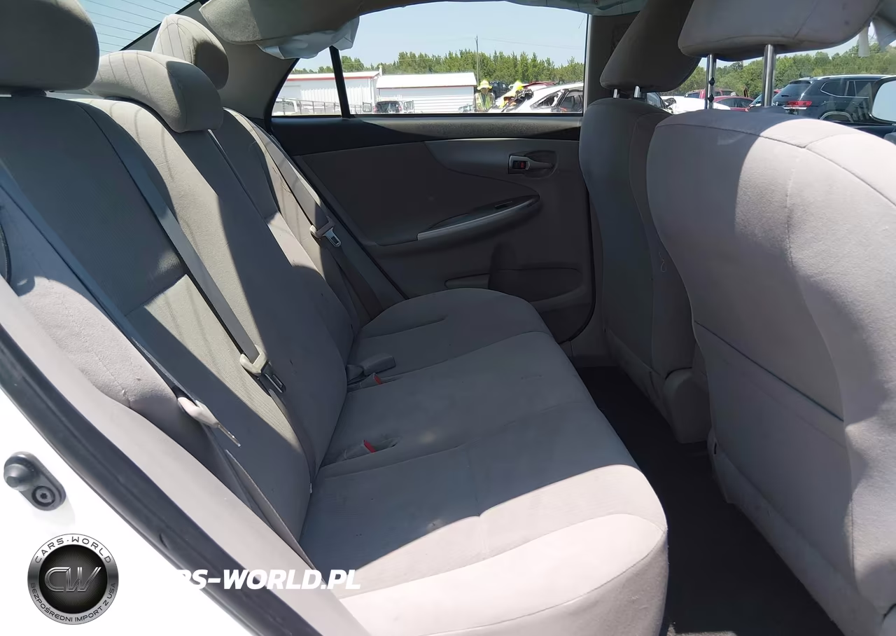 2013 Toyota Corolla Le VIN:JTDBU4EE1DJ119202 - 8
