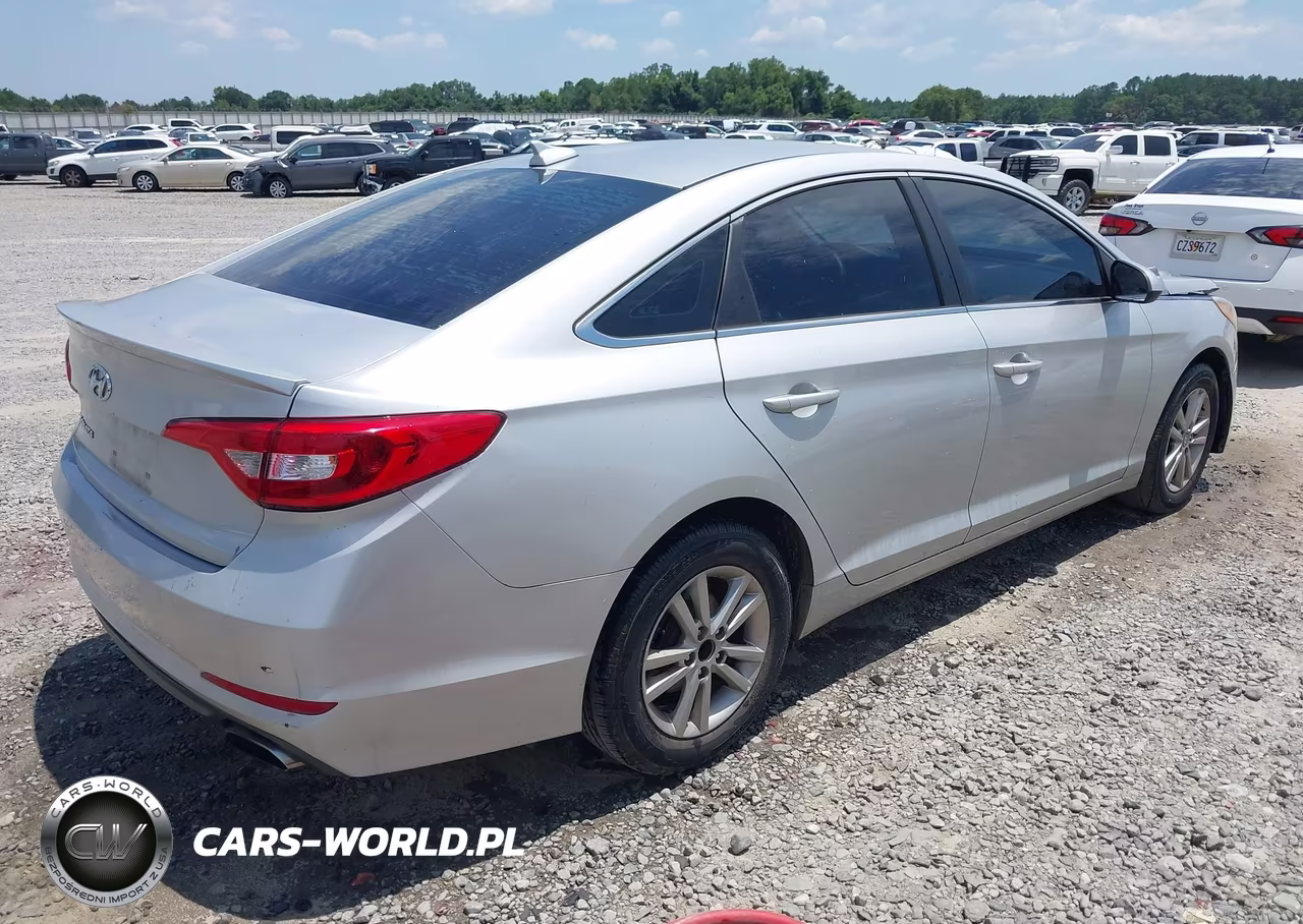 2017 Hyundai Sonata Se VIN:5NPE24AF8HH535828 - 4