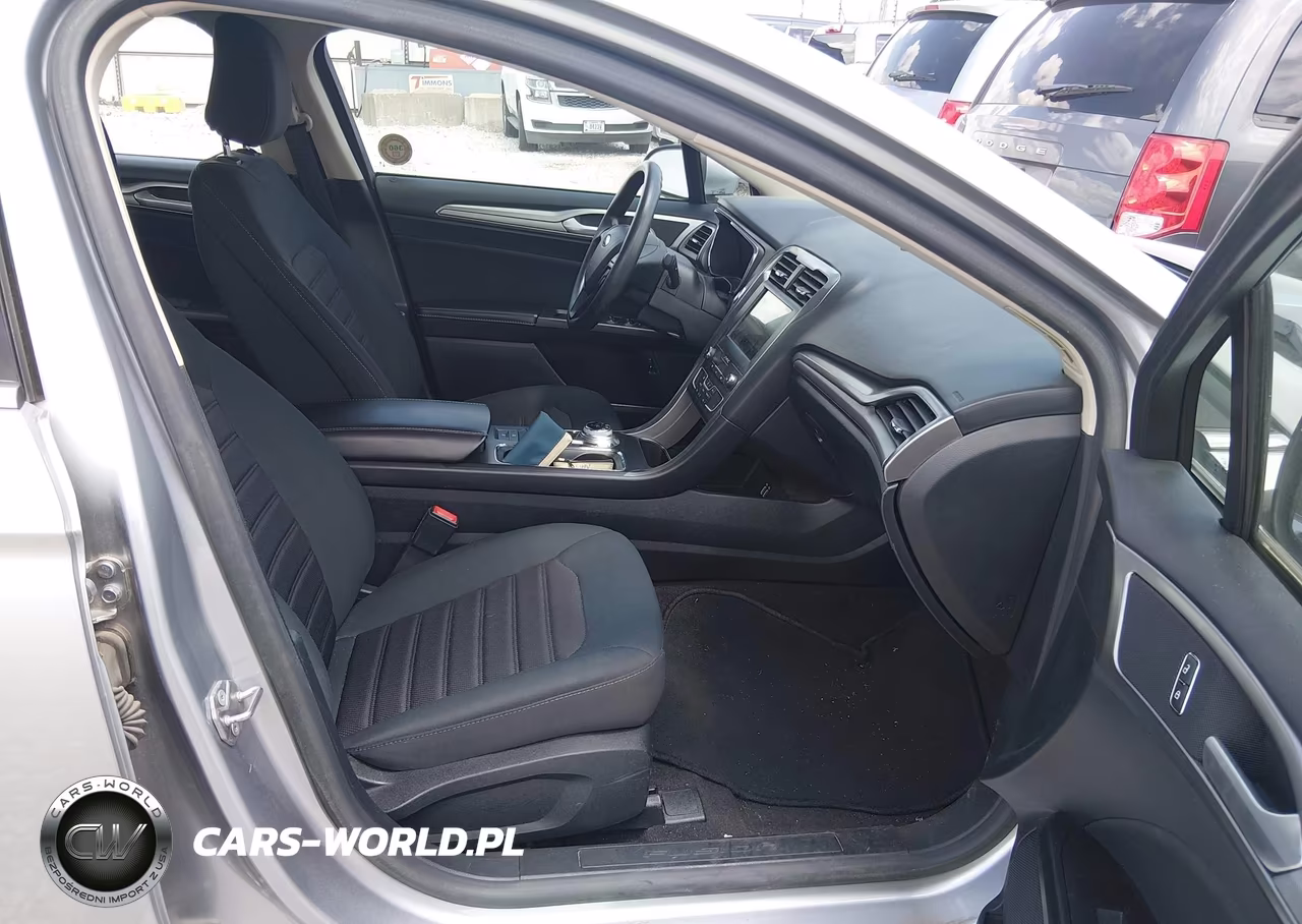 2020 Ford Fusion Hybrid Se VIN:3FA6P0LU0LR229650 - 5