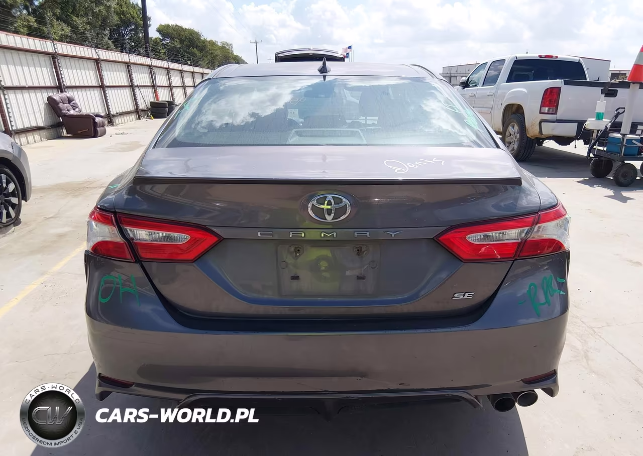 2020 Toyota Camry Se VIN:4T1G11AK5LU942216 - 16