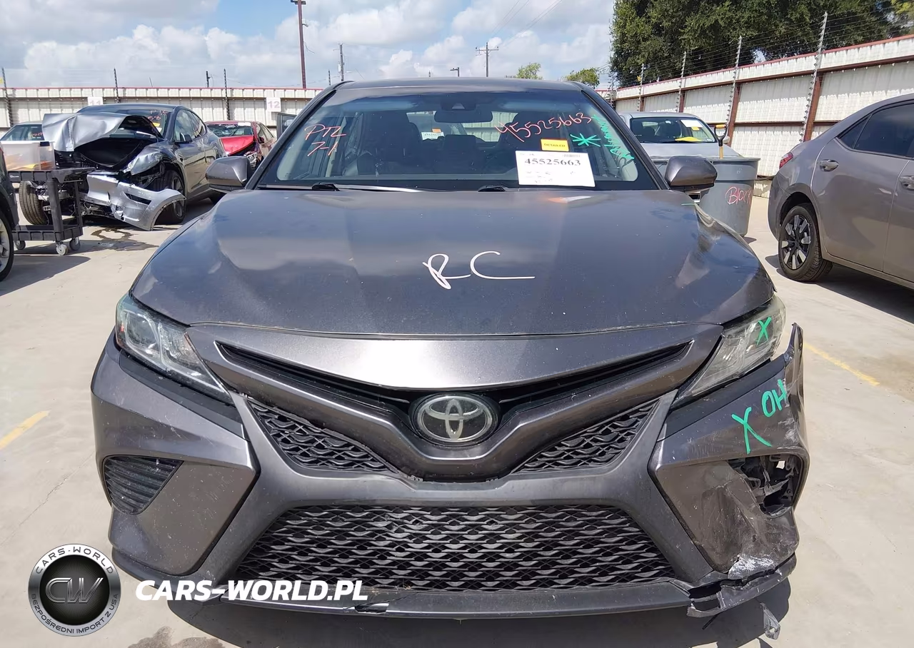 2020 Toyota Camry Se VIN:4T1G11AK5LU942216 - 17