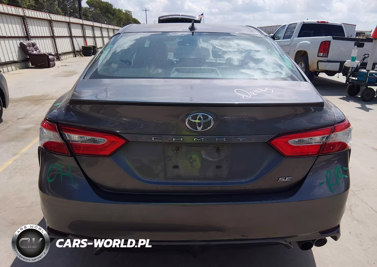 2020 Toyota Camry Se VIN:4T1G11AK5LU942216 - 20