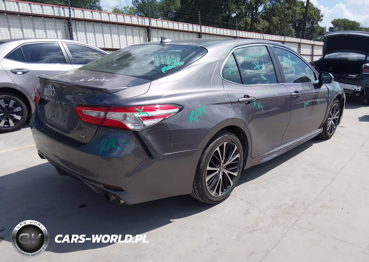 2020 Toyota Camry Se VIN:4T1G11AK5LU942216 - 4