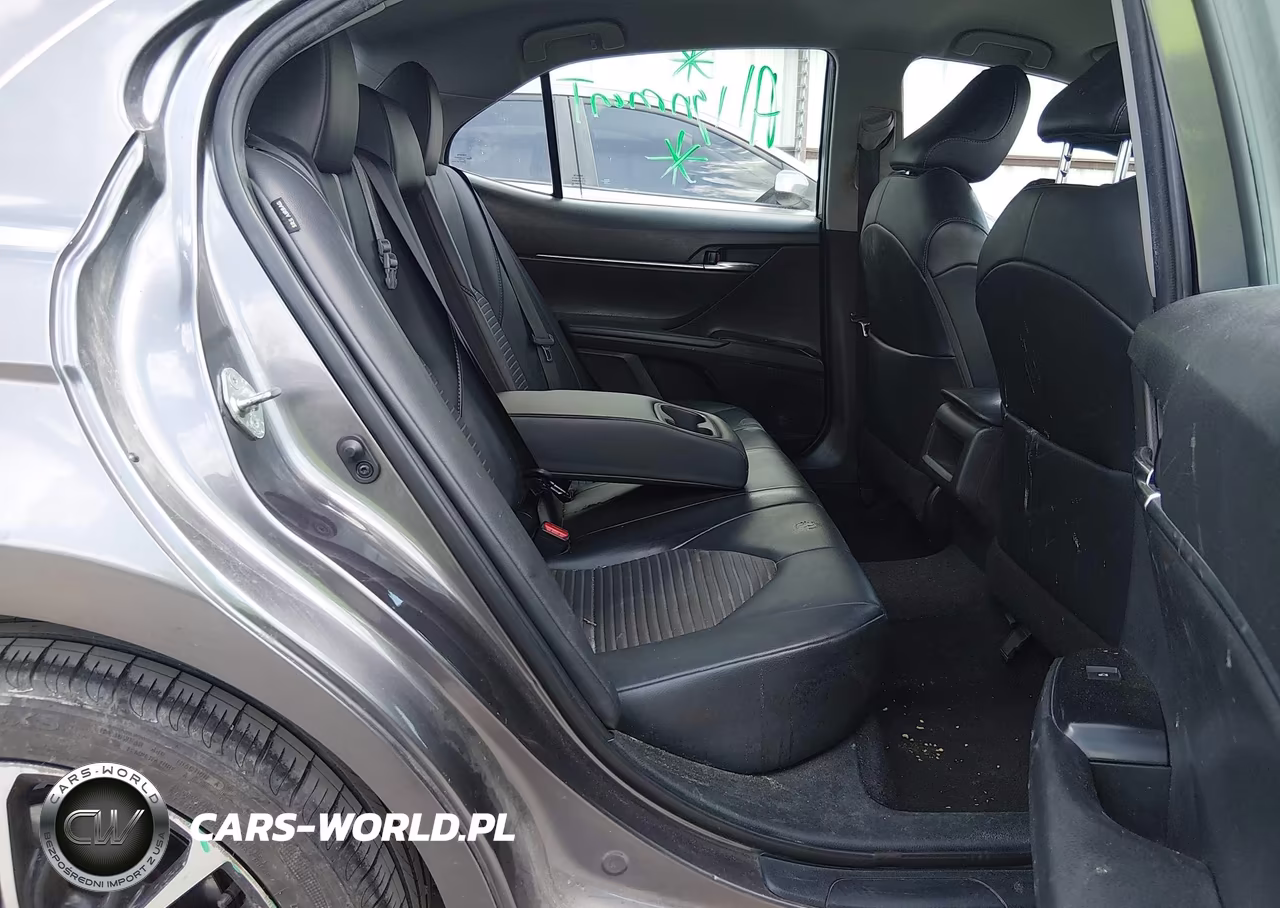 2020 Toyota Camry Se VIN:4T1G11AK5LU942216 - 8