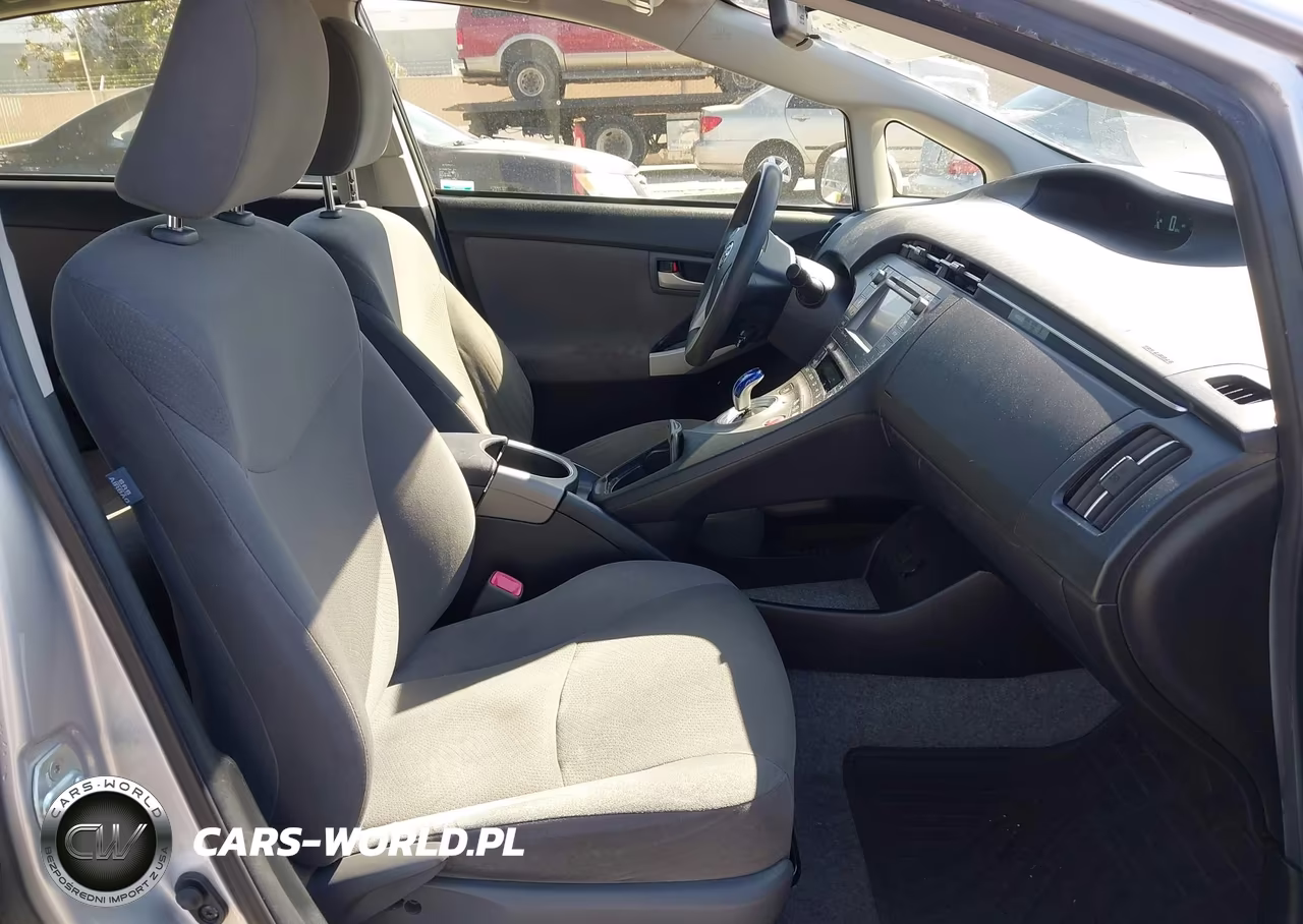 2013 Toyota Prius Three VIN:JTDKN3DU3D5636199 - 5